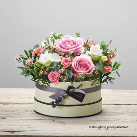 Rose Blush New Baby Hatbox ( in Black hatbox)